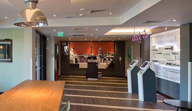 Premier Inn הוליהד מראה חיצוני תמונה